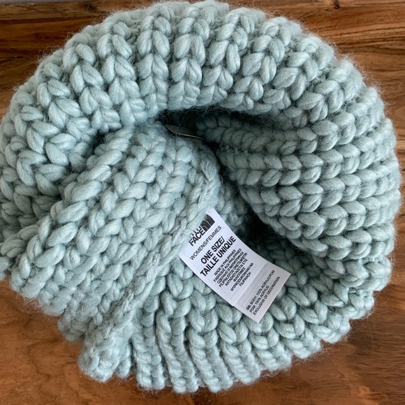 The North Face Women's Cozy Chunky Beanie Blue - Picture 4 of 6